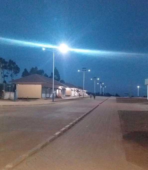 樊城区非洲科特迪瓦太阳能路灯工程